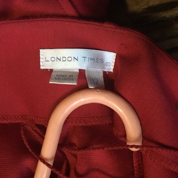 Red cocktail dress size 12 (L) - Picture 4 of 4